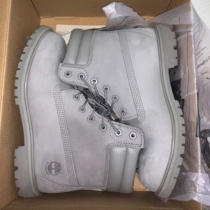Gray Timberlands